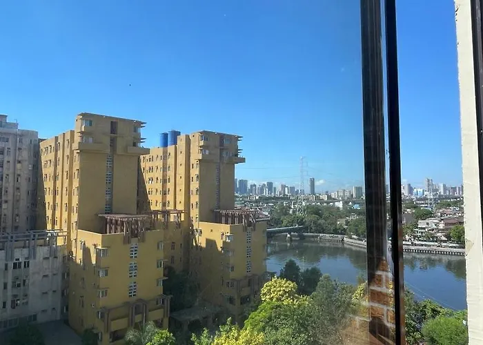 Marvel Staycation -near Dona Elena Tower Aparthotel