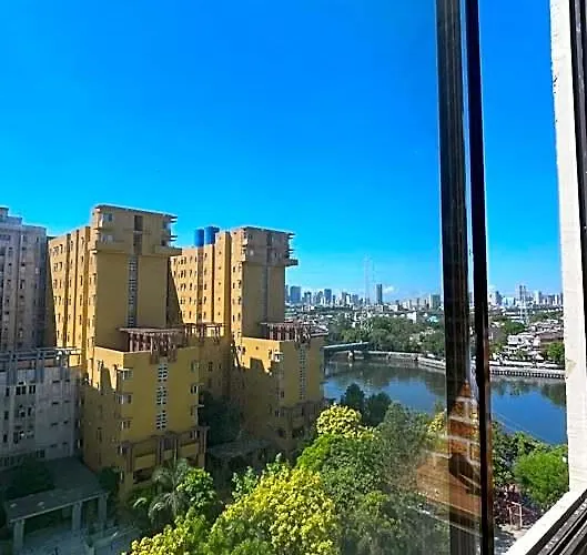 Marvel Staycation -near Dona Elena Tower Aparthotel